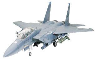 plastic airplane model,model airplane,USAF F-15E Strike Eagle w/Bunker Buster Jet -- Plastic Model Airplane Kit -- 1/32 Scale -- #60312